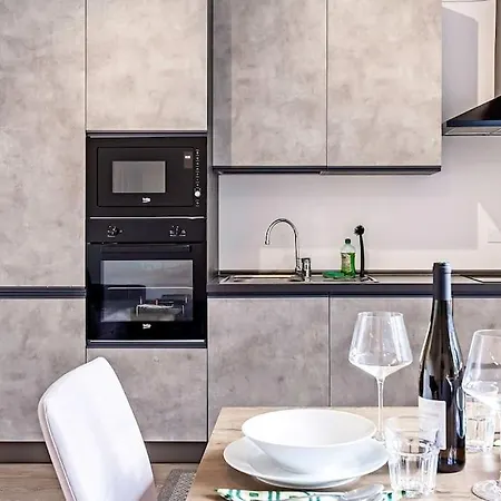 Modern Trento Retreat, Views & Walkability Appartement Buitenkant foto